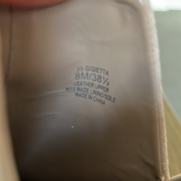 Vince Camuto-Gogietta Suede Bootie size 8M     (Brand New) - Picture 4 of 6